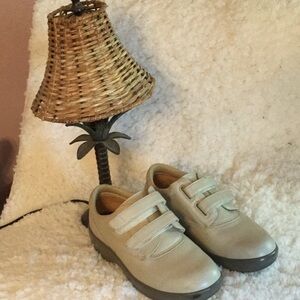 tan leather hook and loop ortho shoes size 7.5M